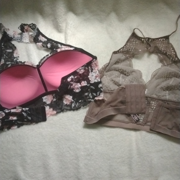 2 Victoria Secret Halter Tops - Picture 4 of 4